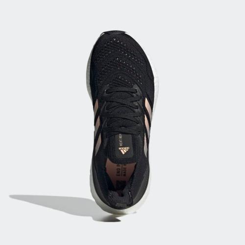 Size 11 color Black white pink adidas Women's Ultraboost 22 Running Shoe