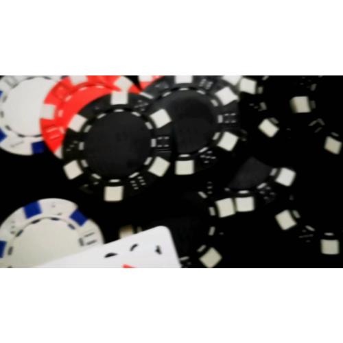 Comie Poker Chips,500PCS Poker Chip Set with Aluminum Travel Case,11.5 Gram Poker Set for Texas Holdem Blackjack Gambling | Aluminum Travel Case, For Texas Holdem Blackjack Gambling