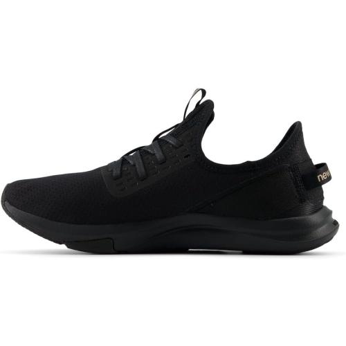 Black W7 M5.5 New Balance Women's DynaSoft Nergize Sport V2 Cross Trainer