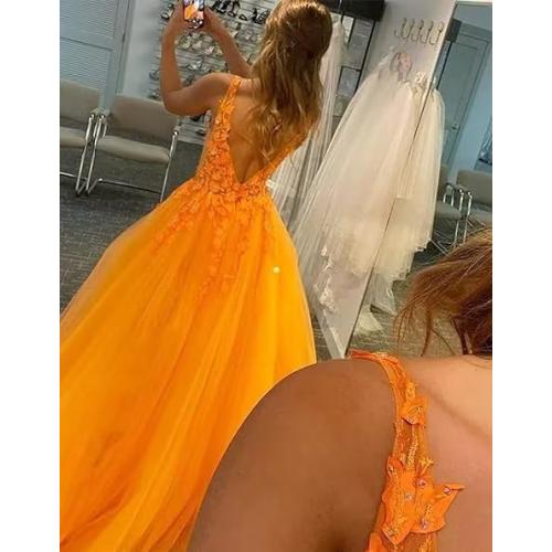 Size M ...Laces Appliques Tulle Prom Dresses V-Neck Beaded Ball Gown Formal Evening Gowns Sleeveless Quinceanera Dress