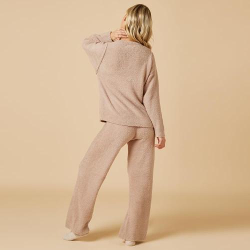 Luvamia Marshmallow Reverse Seam Crew Neck Lounge Set for Women Ultra Soft 2 Piece Loungewear with Bracelet Sleeve Top small