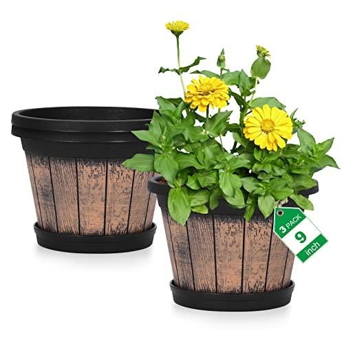 Quarut Plant Pots Set of 3 Pack 9 inch,Whiskey Barrel Planters with Drainage Holes & Saucer.Plastic Decor Flower Pots Imitation Wine Barrel Design,for Indoor & Outdoor Garden Home Plants (Brown)