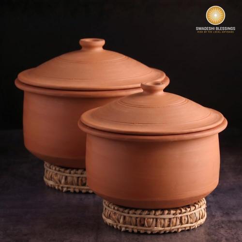 Swadeshi Blessings HandMade Unglazed Clay Pot for Cooking with Lid, 5Liters | Chemical-Free, Multi-Use Clay Cooking & Serving Pot, Earthen Kadai, Mud Handi, Mitti Ke Bartan, Free Cleanser&Palm Leaf Stand