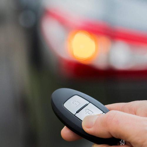 Amazon Basics CR2032 Lithium Batteries, 4-Pack, Child-Proof Package, Non-Coated - AirTag Compatible