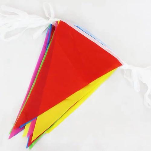 150 Pcs 20 x 30cm Hanging Pennant Flags Triangle Bunting Flags Solid Color Pennant Banner Festival Party Bunting Banner Garland Grand Opening Fabric Flag with 100m String White