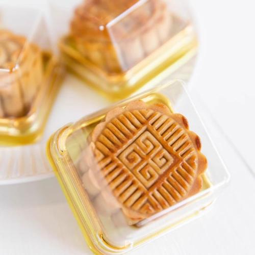 EchoDone 50 Set Clear Plastic Mini Cupcake Boxes Muffin Square Mooncake Box Single Container Wedding Birthday Gift Box (Gold)