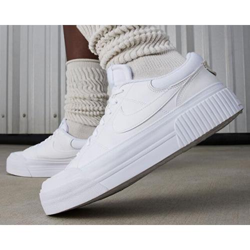 Size 6.5..Nike Women's Court Legacy Lift Shoes