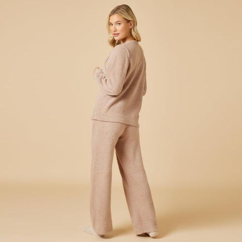 Luvamia Marshmallow Reverse Seam Crew Neck Lounge Set for Women Ultra Soft 2 Piece Loungewear with Bracelet Sleeve Top small
