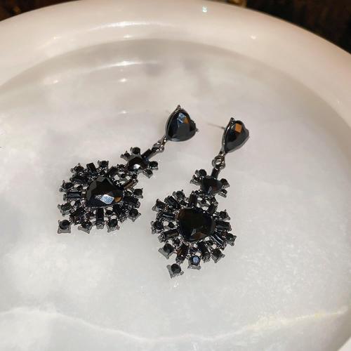 Xerling Black Rhinestones Heart Earrings Gothic Black Crystal Heart-shaped Earrings for Women