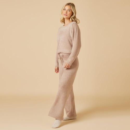 Luvamia Marshmallow Reverse Seam Crew Neck Lounge Set for Women Ultra Soft 2 Piece Loungewear with Bracelet Sleeve Top small