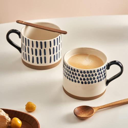 SOUJOY Set of 4 Large Ceramic Coffee Mugs, 15 Oz Hand Painted Coffee Cups with Handles, Vintage Glazed Porcelain Soup Mugs for Tea, Hot or Cold Drinks, Best Gifts for Birthday, Thanksgiving, Christmas