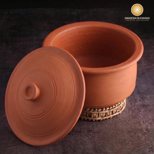 Swadeshi Blessings HandMade Unglazed Clay Pot for Cooking with Lid, 5Liters | Chemical-Free, Multi-Use Clay Cooking & Serving Pot, Earthen Kadai, Mud Handi, Mitti Ke Bartan, Free Cleanser&Palm Leaf Stand