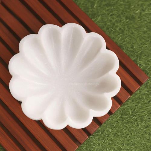 SWADESHI BLESSINGS HandCrafted Marble Decorative Bowl | White Ruffle Scalloped Fluted Key/Fruit Ring Dish | Organic Modern Home Decor (6 Inches)