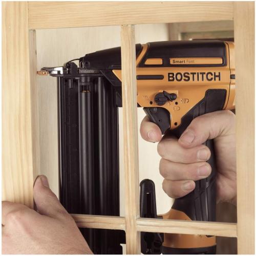 BOSTITCH Brad Nailer Kit, 18GA, Smart Point, Pneumatic (BTFP12233)