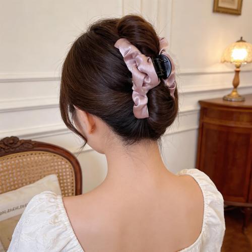 3 PCS Silk Hair Clip for Women 5.9” Large Cloud Hair Claw Clips Pleated Acrylic Banana Jaw Clip Fashion High Cranial Crest Headdress Strong Hold Non Slip Hair Accessories for Thick Thin Curly Hair