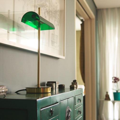 Bankers Modern Desk Lamp, Elevate Your Space with 3-Port Fast Charging Station (A  C USB Ports), Emerald Acrylic Lampshade, Satin Brass Finish. Old Classic with Modern-Inspired Design