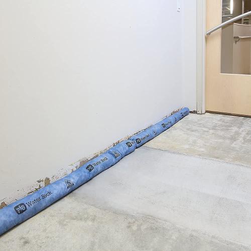 PIG Super Absorbent Sock for Water | 6 Pack | ext. Dia. 3 x 4' L | Absorbs Up to 1.75 Gallons per Sock | PM50635