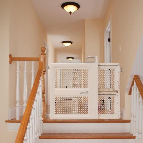 Safety 1st Baby Gates for Doorways, Pressure Mount Lift, Lock and Swing, Dog Gates, Hardware Gate for Stairs, Fits 28-42 Wide