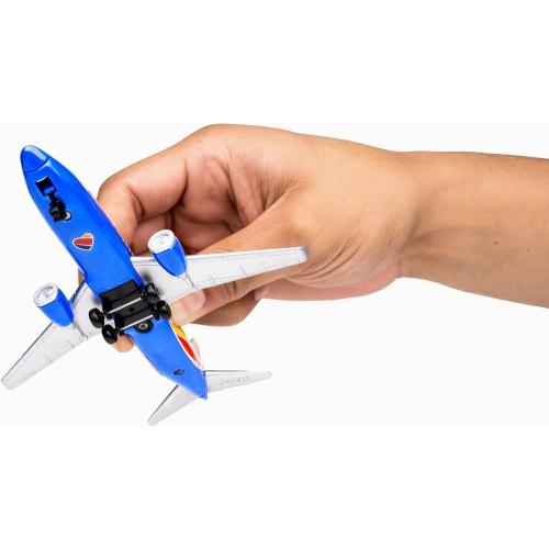 Daron Toy Airplane – Southwest Airlines – Die-Cast Metal Model Airplane Toy with Plastic Parts for Kids Ages 3