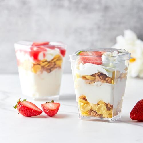 Kucoele Set of 50 Pack 5 oz Plastic Dessert Cups with Lids and Spoons, Clear Parfait Cups Pudding Cups Mini Party Serving Cups for Appetizer Fruit Yogurt Ice Cream