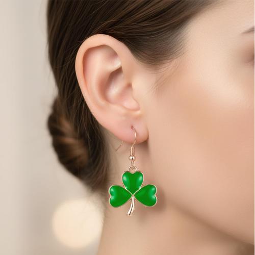 St Patricks Day Earrings for Women,Shamrock Clover Green Earrings Saint Patricks Day Decorations Irish Handmade Lucky Four Leaf Dangle Earring St. Patrick's Day Accessory Holiday Jewelry Gift
