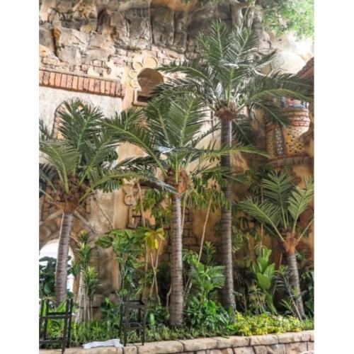 Large Artificial Coconut Tree Fake Coconut Tree Indoor and Outdoor Decorative Plants 2.5m