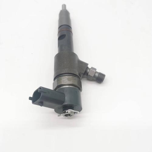Fuel Injector 1J801-53052 0445110777 for Kubota V2403 D1803 Engine KX040-4 Bosch