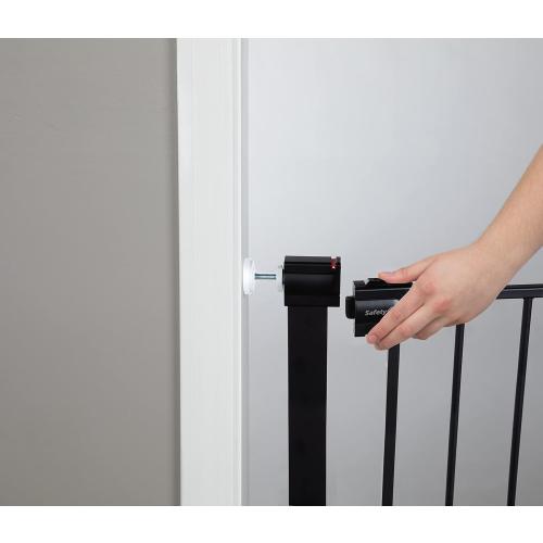 Safety 1st Easy Install 28'' Walk Thru Gate, Fits Between 29'' and 38'', Black, 1-Pack,(GA105CBLK)