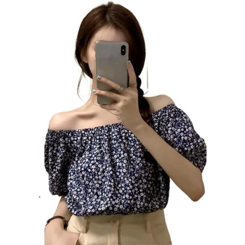 SizeM...KoHaL'S....onelength top Sweet and Slim Shortsleeved Shirt