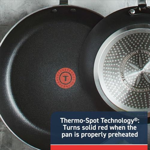T-Fal 3 Piece fry pan set NEEDS CLEANING