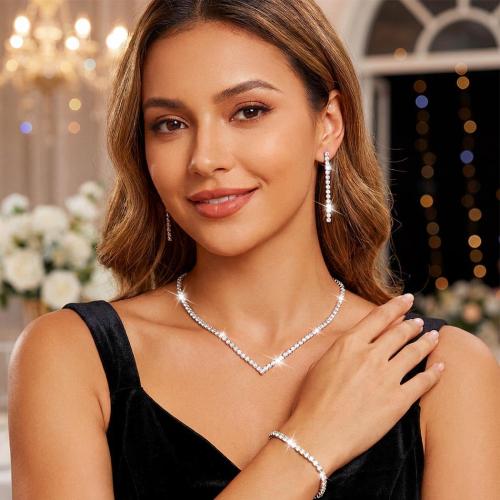 Unicra Rhinestone Bridal Wedding Jewelry Set Silver Necklace Earrings Bracelet Sets Prom Formal Costume Jewelry Sets for Women and Brides