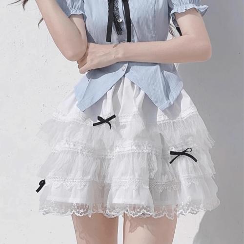 Harajuku Lolita Kawaii Casual Style Elastic Waist Cute Black Bows with Lace Hem Trim White Pleated Tiered Skirt size small