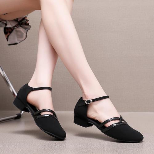 Danceand sway..size 10.…..Girls Latin Dance Shoes Low Heels Tango Salsa Ballroom Practice Performance Dancing Shoes,FT-118