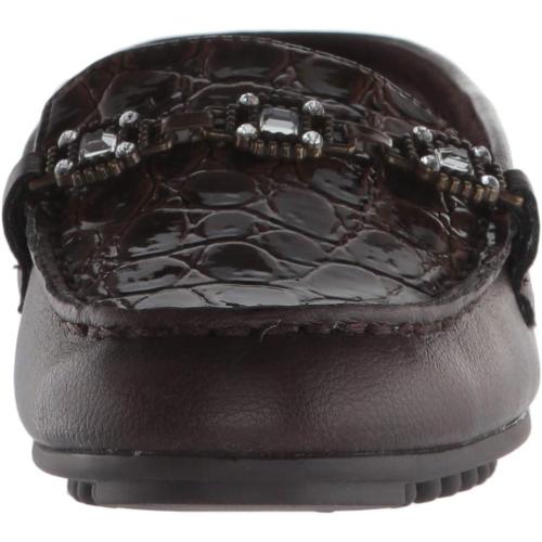 SiZe 7....Easy Street Women's Flat Sneaker