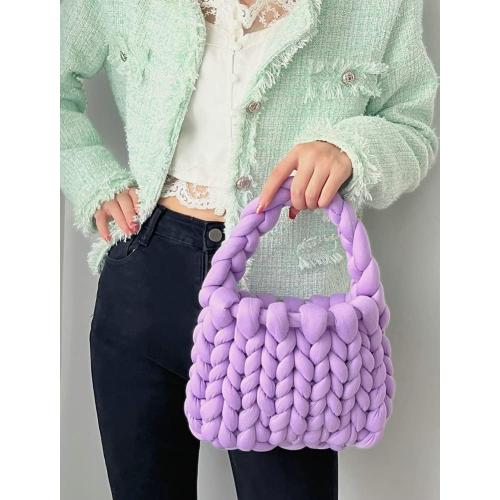 Color Cream Nordic Peace Introducing our Chunky Knit Tote Bag! This bag is perfect for those who love a good tote bag but want something with a little more personality