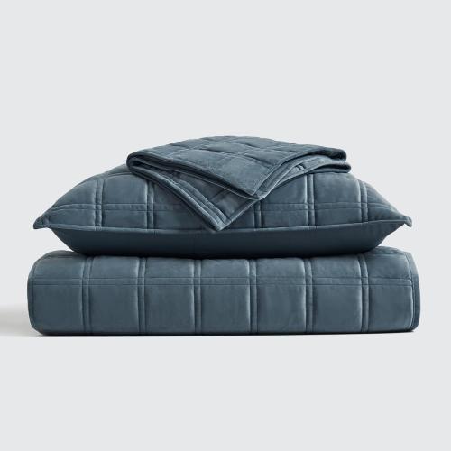 EVERGRACE  Luxurious Velvet Quilt King Size, Ultra Soft Bedspread Coverlet Set, Double Box Stitch Lightweight Velvet Comforter for All Season with Shams, Stormy Blue