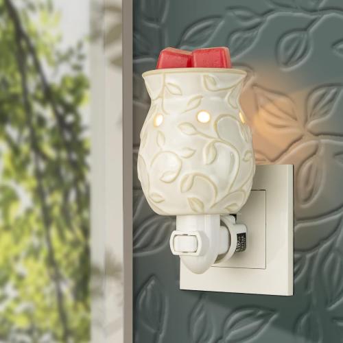 STAR MOON Candle Warmer Wax Melt Warmer Wax Warmer for Scented Wax Night Light Plug in with One More Bulb Home Fragrance Home Decor Wall Decor Bas-Relief Craft (Ivy)