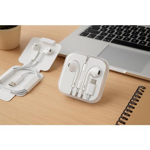 Gugusure Type-C Wired Earphones with Volume Control, White, in-Ear Headphones with Microphone