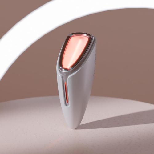 Laduora Lumeo 4-in-1 SkinLift Beauty Device   Serum Kit | Pro Glow System for Face & Neck