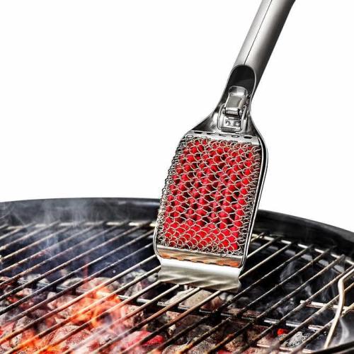 OXO SoftWorks Coiled Grill Brush with Replaceable Head (Stainless Steel, Silicone)