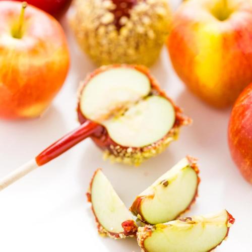 Candy Apple Sticks (50 Pack), 8 Inch Caramel Apple Sticks Skewers 5 mm Natural Bamboo Candy Making Skewer for Carmel BBQ Cotton Candy Wood Semi Pointed Lollipop Sticks Barbecue Corn Dog Cake Pops