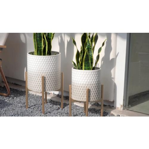 Oakrain Planters for Indoor Plants, Set of 2 Mid Century Modern Planter with Stand, Decorative Metal Planter Pots for Living Room, Office, Garden or Balcony, Black, 10&12