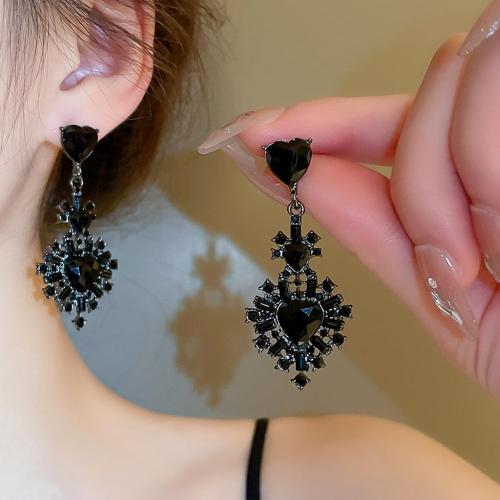 Xerling Black Rhinestones Heart Earrings Gothic Black Crystal Heart-shaped Earrings for Women