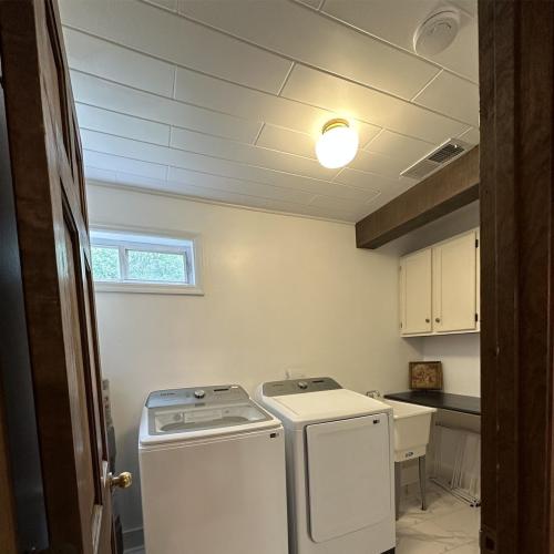 À LA MAISON CEILINGS WP08pw-96 Foam Ceiling Planks 39 in x 6 in, Plain White (156 sq.ft/case), Pack of 96