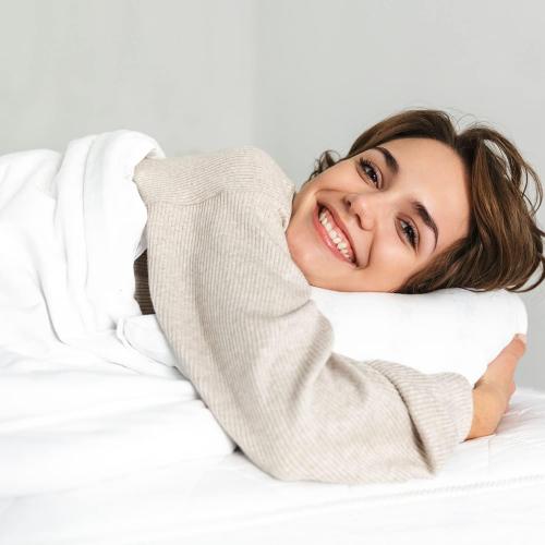 DOWNLITE Hotel & Resort 50-50 Down & Feather Blend Pillow – Hypoallergenic – 20x26x