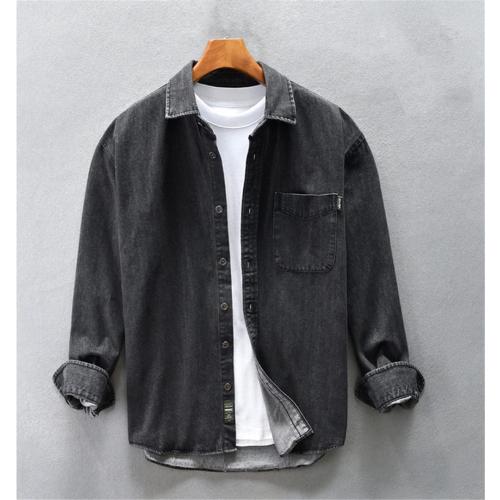 men's jacket in black color soze XL