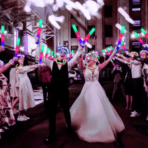 142 PCS Glow in the Dark Party Supplies, 14PCS Foam Glow Sticks, 14PCS Light Up Headband,14PCS LED Glasses and 100PCS Glow Sticks Bracelets,for Glow Party, New Year, Wedding, Concert, Birthday