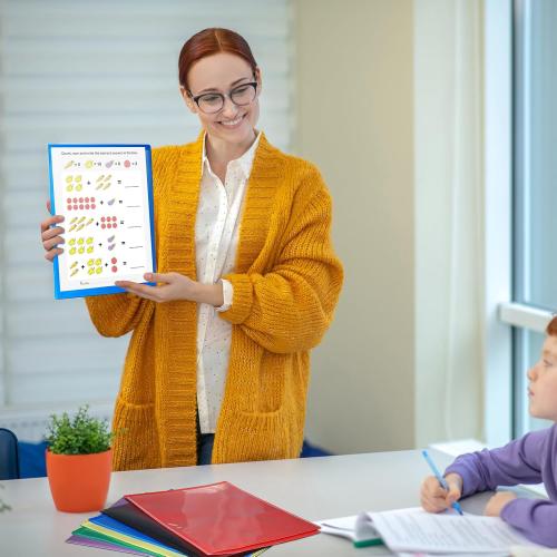 COLOR GREEN ❗❗30 Pcs Parent Teacher Classroom Communication Folder with Clear Front Pockets, 2 Pockets Homework Folders Take Home Plastic Folders for Kid Student Home and Classroom