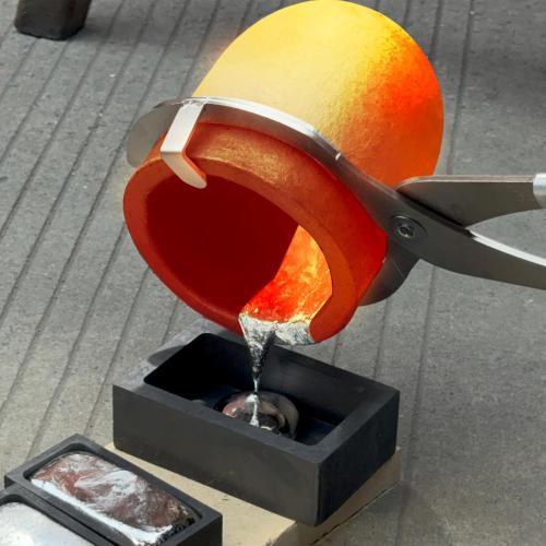 Nelyrho 6kg Premium Graphite Crucible, Silicon Carbide Clay Crucible Cup for Melting Casting Refining Aluminum, Gold, Silver, Copper, Brass, Withstand High Temperature 1800℃/3272℉