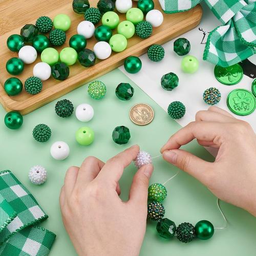 PH PandaHall 58pcs Green Bubblegum Beads, 20mm Acrylic Chunk Beads Focal Bead 9 Style Pen Bead for Spring Necklace Bracelet Keychain Jewelry Making Holiday